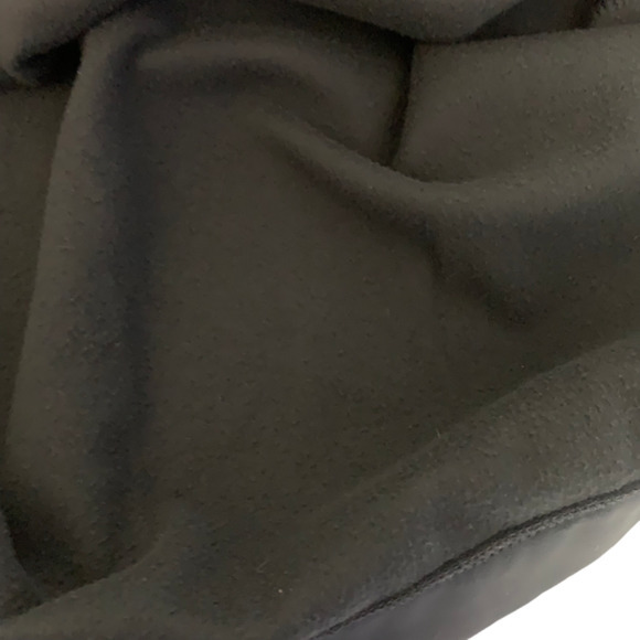 NIKE Black Fleece Pullover Sweatshirt - Picture 7 of 12